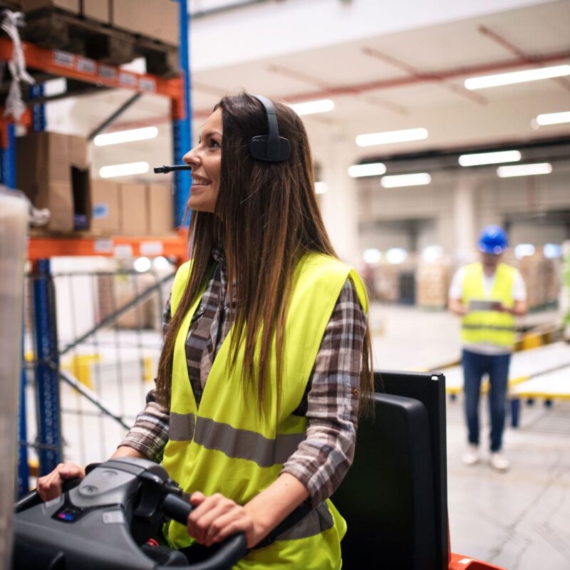 Werken met elektrische transpallet